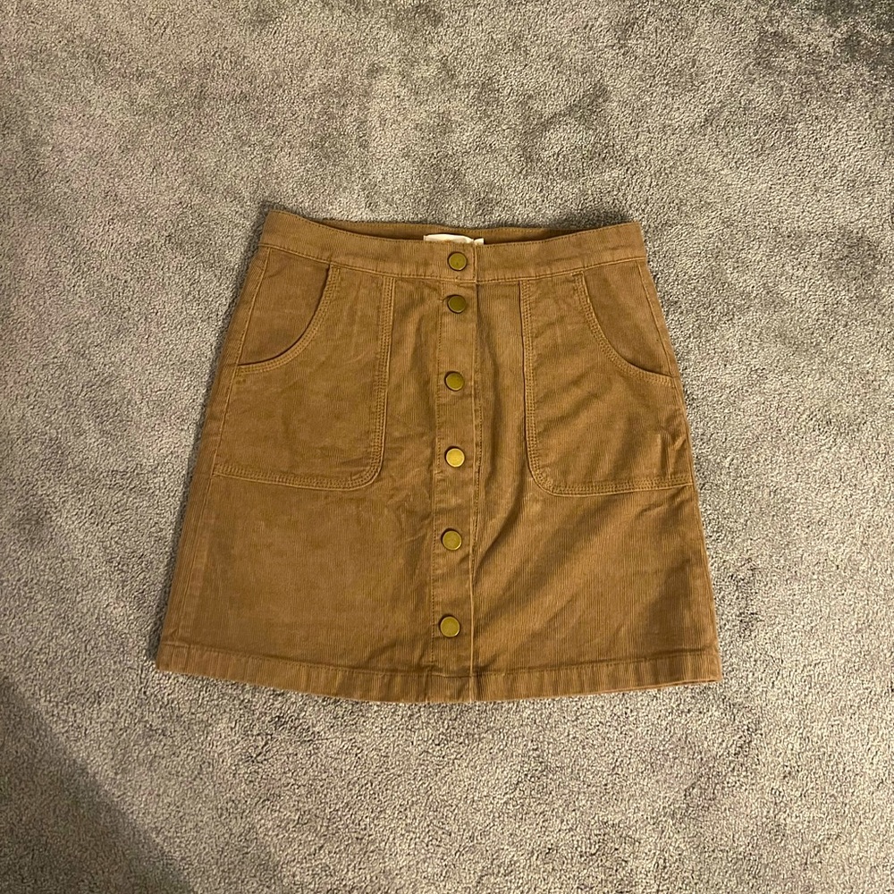 NWOT Tory Burch // suede pattered button skirt